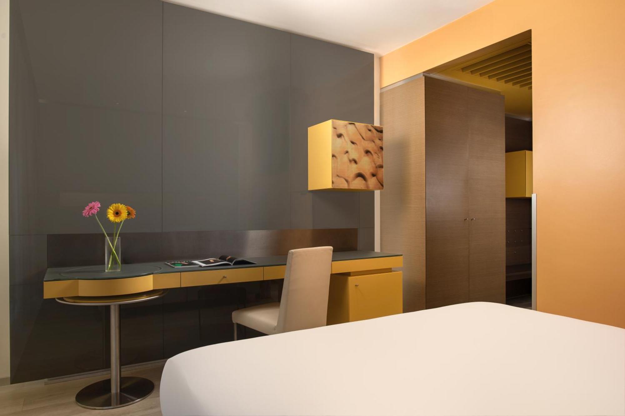 Una Hotels Bologna Centro, Bologna